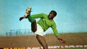 Salif Keïta, la panthère noire du football