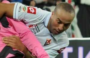 Fiorentina : Kharja, candidat au départ