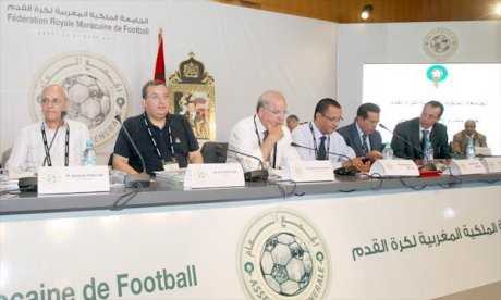 CAN 2015 : Le Maroc et l’Union africaine des footballeurs se dressent contre la CAF