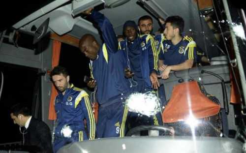 Attaque armée sur le bus du Fenerbahçe de Sow et Webo