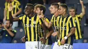 LDC : Emenike sirote Monaco !