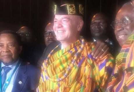 FIFA : en tenue africaine, Infantino fait le buzz