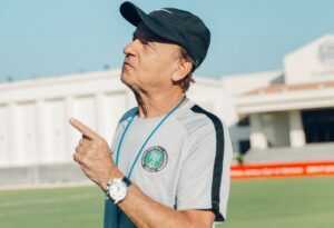 Nigeria : Gernot Rohr va prolonger (officiel)