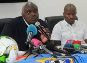 RDC : Mbokani, Wamangituka, Elia, Mputu… Le sélectionneur N’Sengi aborde les cas chauds !