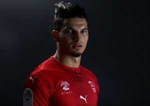 Nîmes : le lob sensationnel de Ferhat