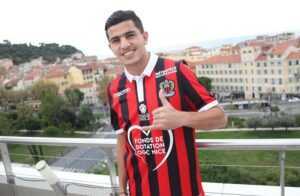 Nice : Atal ailier, Vieira va arrêter