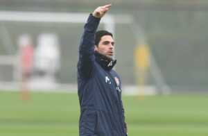 Arsenal : Arteta accable Pépé