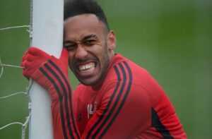 Arsenal : une ancienne gloire répond à Mounguengui pour Aubameyang !