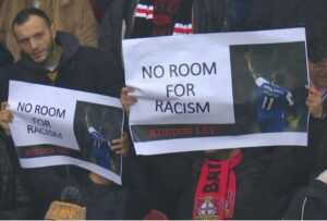 Marega : le superbe geste des supporters de Leverkusen