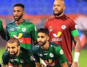 Arabie Saoudite : Sliti, M’Bolhi et Azaro en grève !