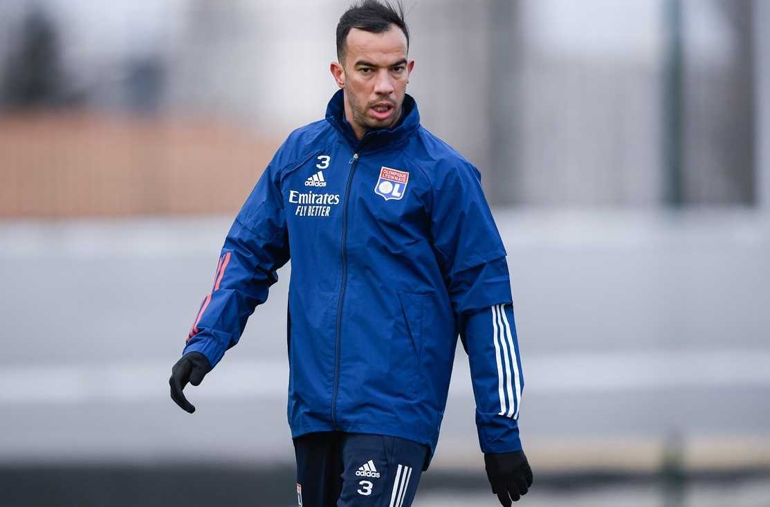 Lyon : Benlamri juge sa situation “difficile”