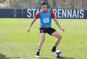 CAN 2021 : Maroc ou Rennes, fin du feuilleton Aguerd !