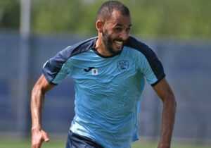 Le Havre : remplacé, Boutaïb se chauffe avec un supporter !