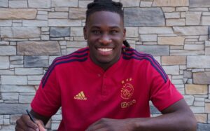 Mercato : l’Ajax claque 23 M€ pour un Nigérian ! (officiel)