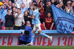 Mahrez : un triplé, deux premières !