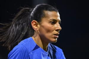 France-Maroc : le clin d’oeil de Kenza Dali à l’Algérie