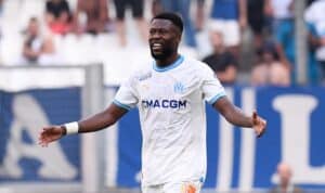 OM : Mbemba mystérieux sur son avenir