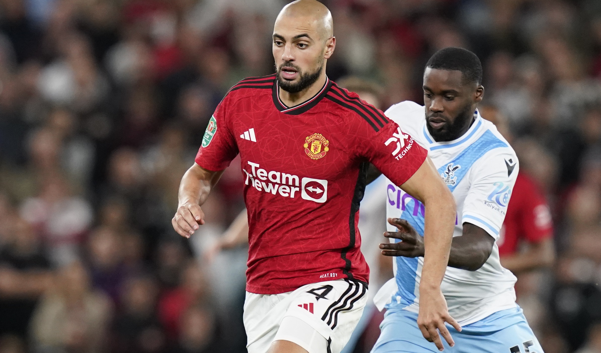 Manchester United : une étonnante première titularisation pour Amrabat !