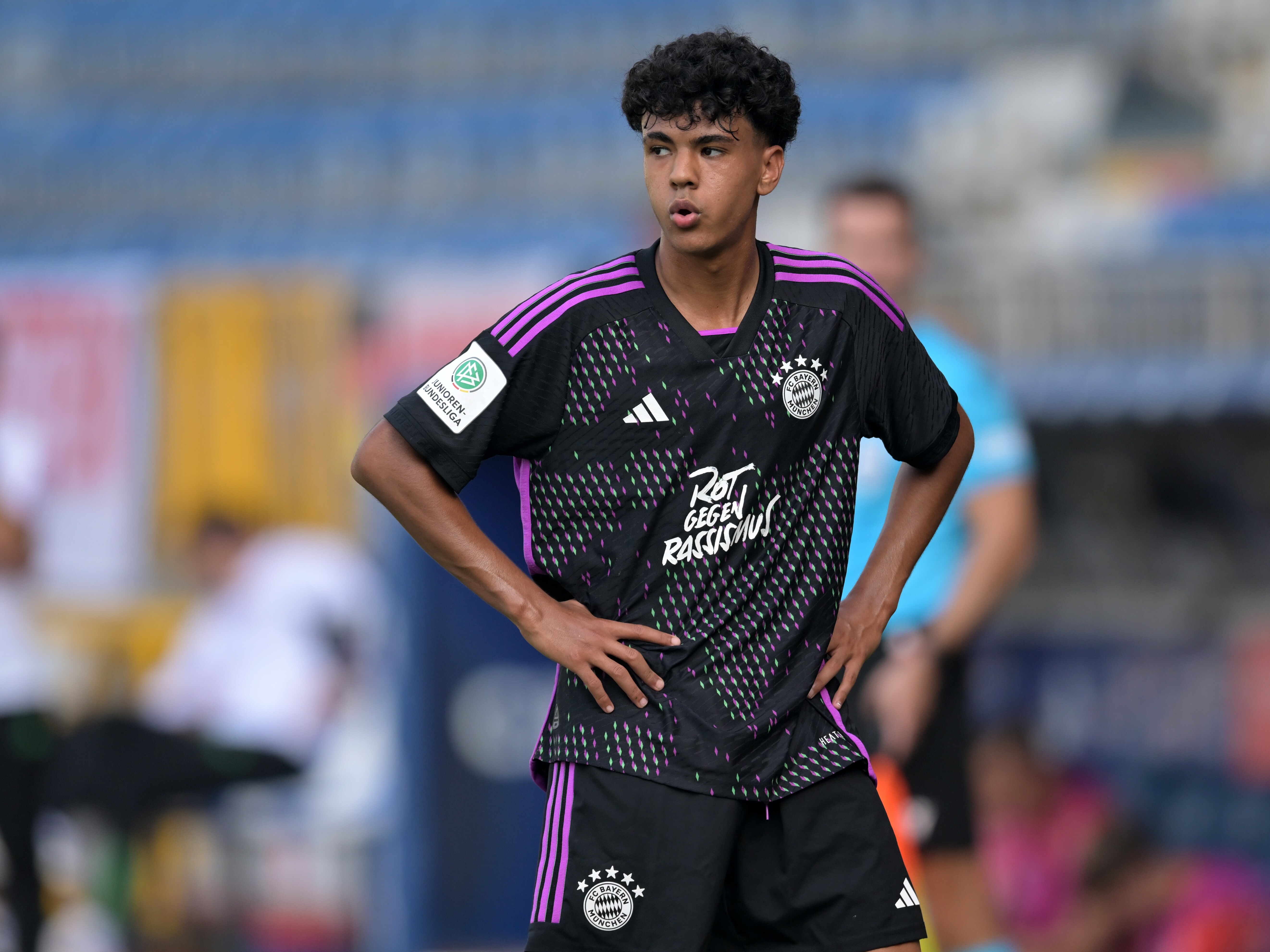 Maroc : post retiré, la pépite Adam Aznou fait polémique