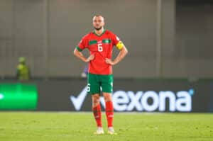 Maroc : “ne pas prendre les gens pour des cons”, Saïss fracasse l’arbitrage !