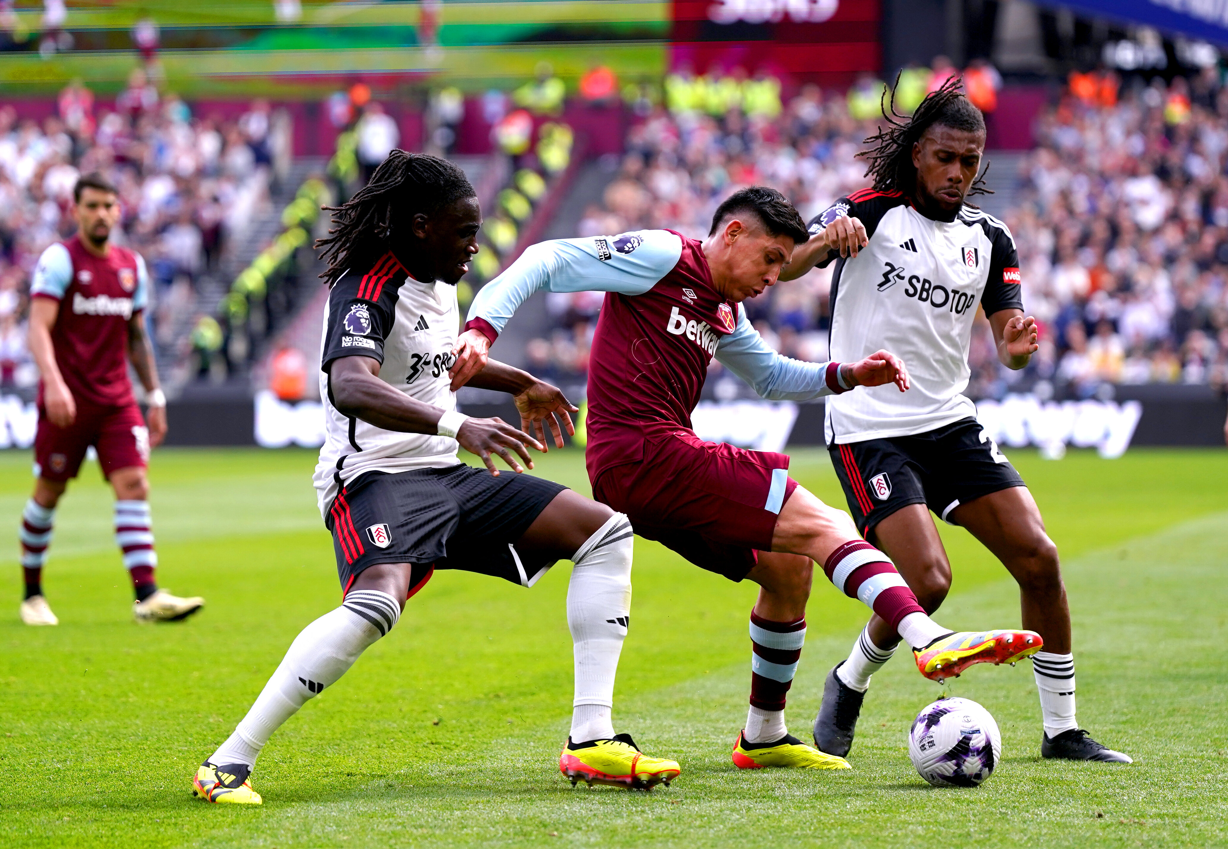 Iwobi, Bassey name best Nigerian footballer to play in Premier League