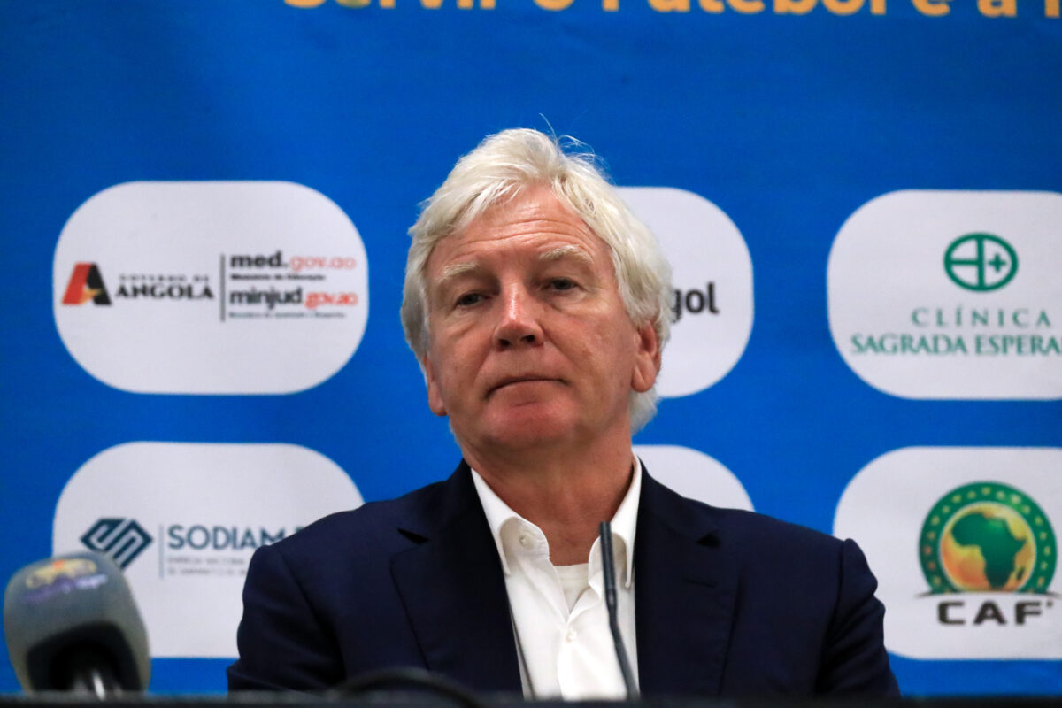 Report: Nigeria seek World Cup salvation close to home, approach Cameroon head coach