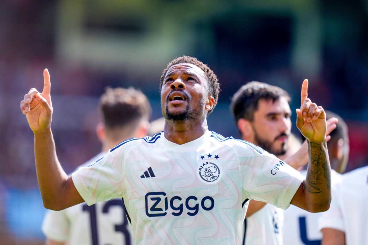 Akpom strikes late as Ajax crush Qarabag to keep UEL hopes alive