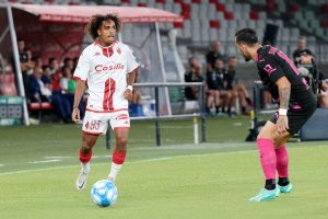 La Fédération algérienne réagit à l’attaque raciste présumée contre Dorval