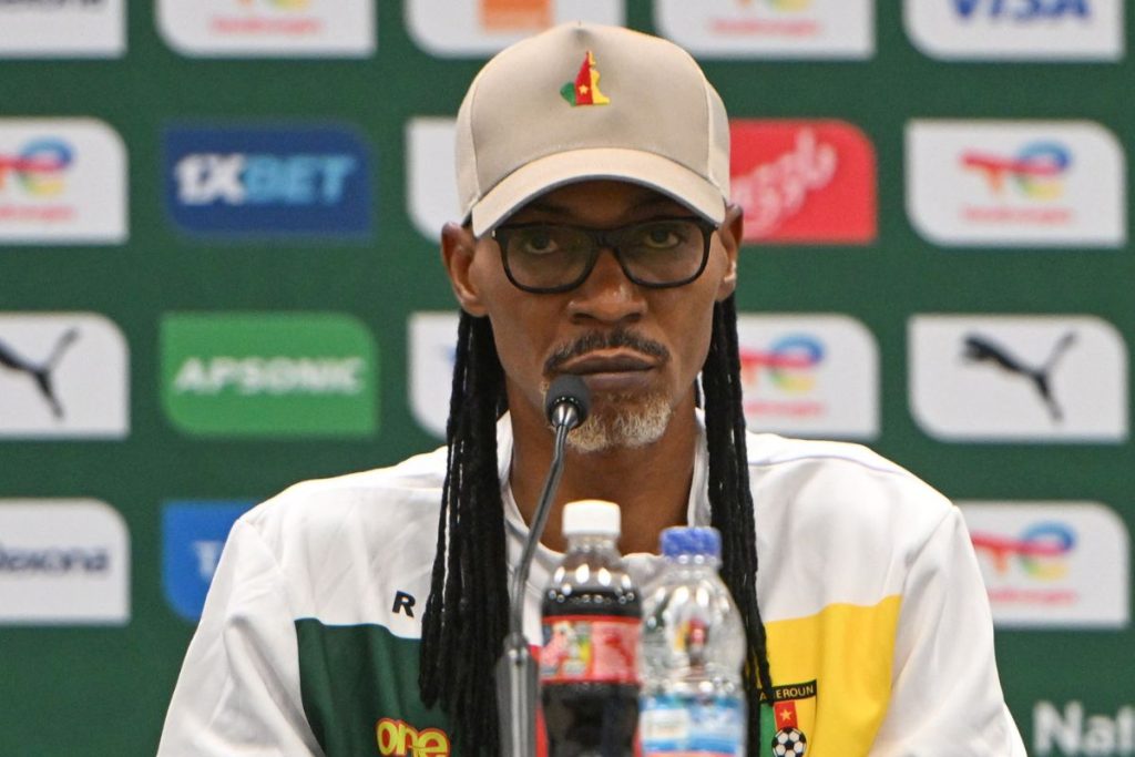 Centrafrique : Rigobert Song repris de volée après son post verre à la main !