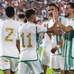 “On joue un match super important et il est à la plage…”, Rachid Ghezzal charge un ex-sélectionneur de l’Algérie