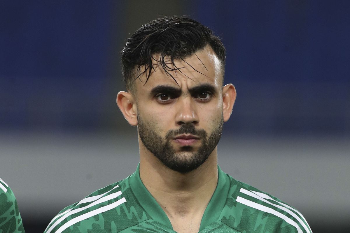 “On joue un match super important et il est à la plage…”, Rachid Ghezzal charge un ex-sélectionneur de l’Algérie