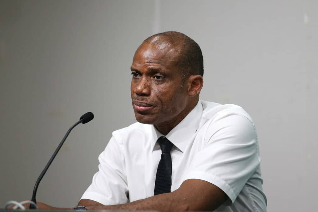 Eric Chelle vs Sunday Oliseh: 3 reasons why hypocritical criticism of Super Eagles coach is ridiculous