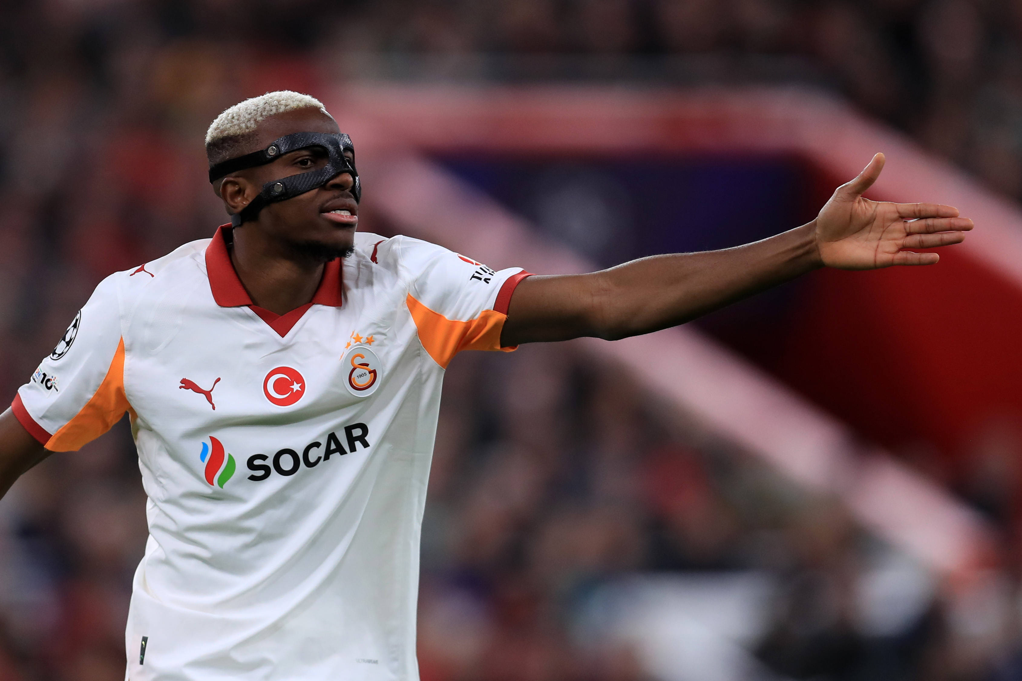 Ex-Super Eagles midfielder backs Osimhen for Arsenal move