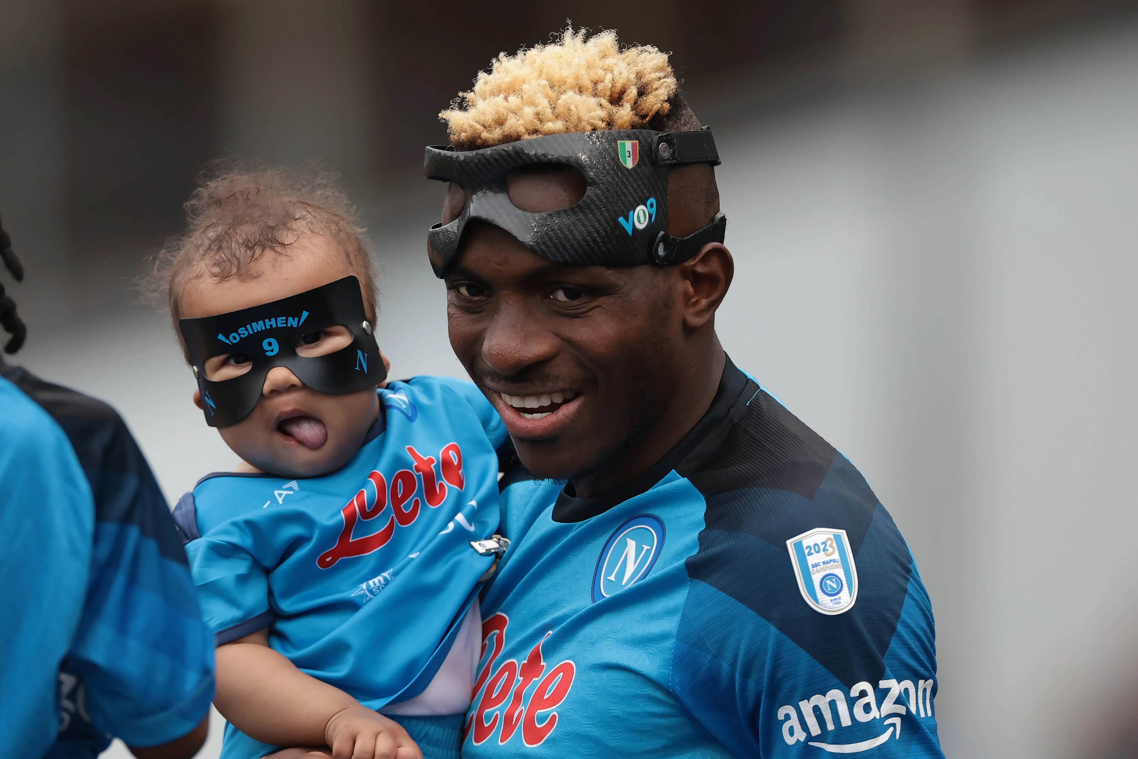 Victor Osimhen and his daughter 