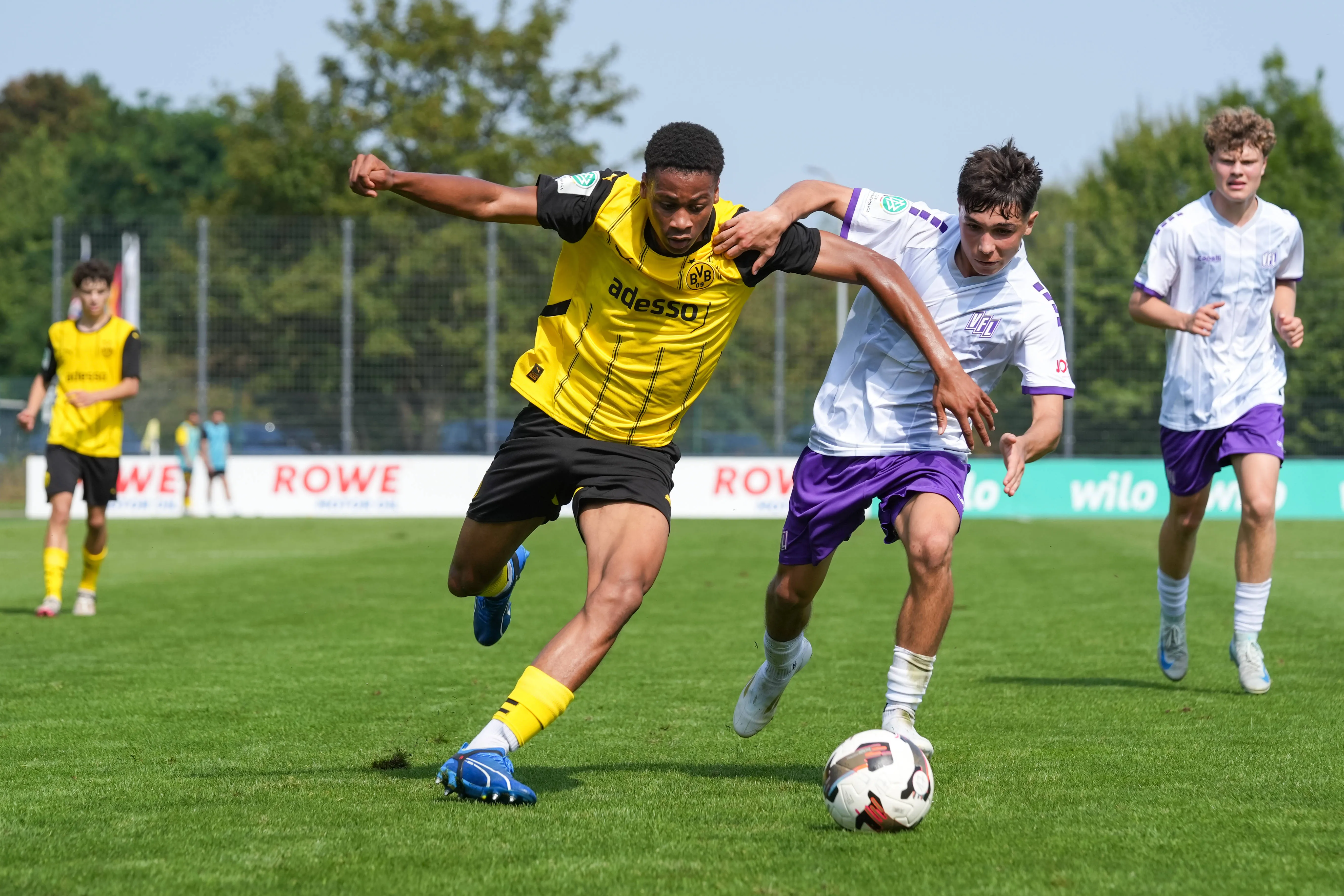 Young German-Nigerian forward Lukas Heavens 