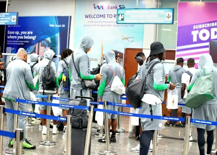 Super Eagles land in Kigali, ready for Amahoro battle