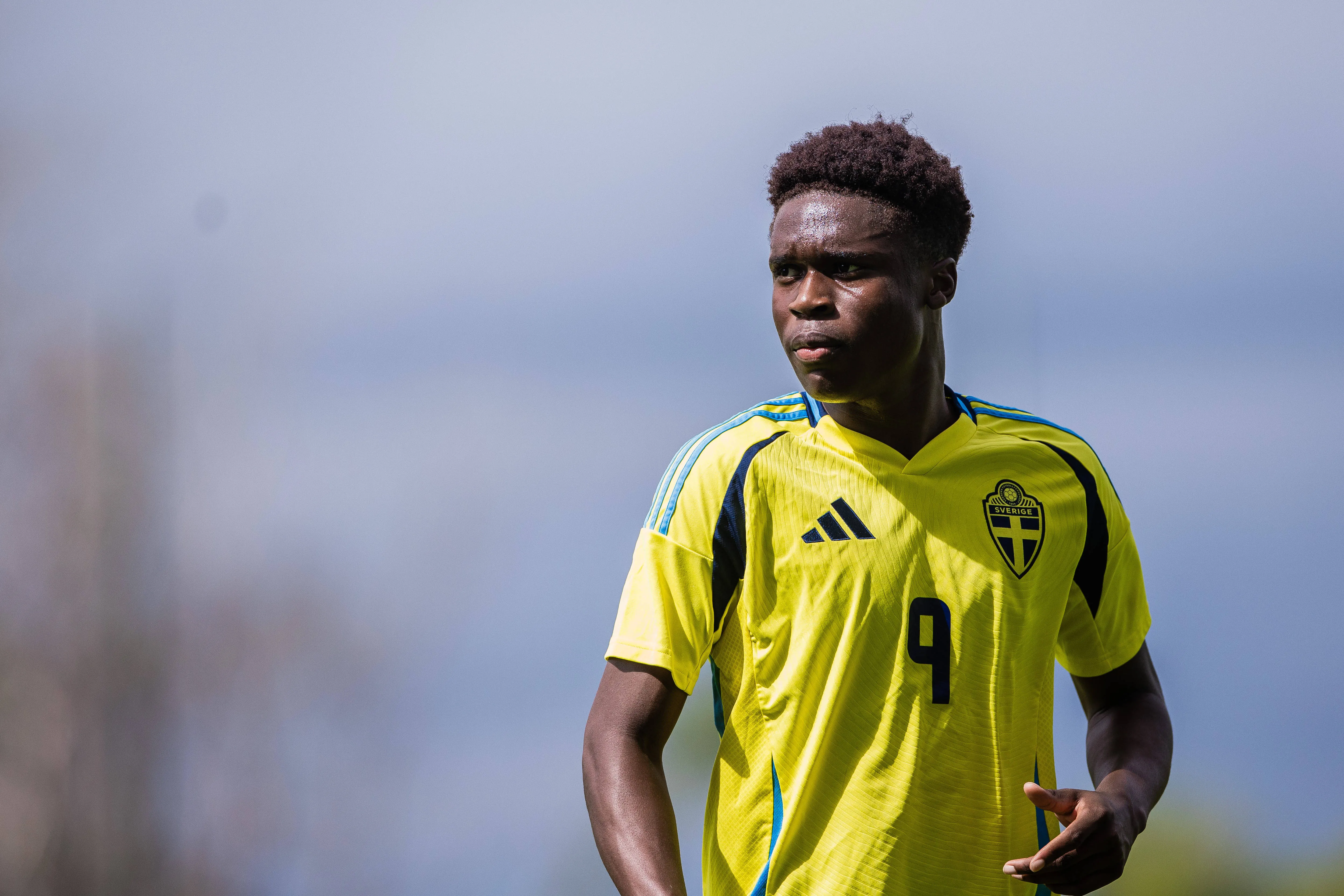 Who is Zebedee Kennedy? Nigerian wonderkid chased by Chelsea but dreaming of Man United