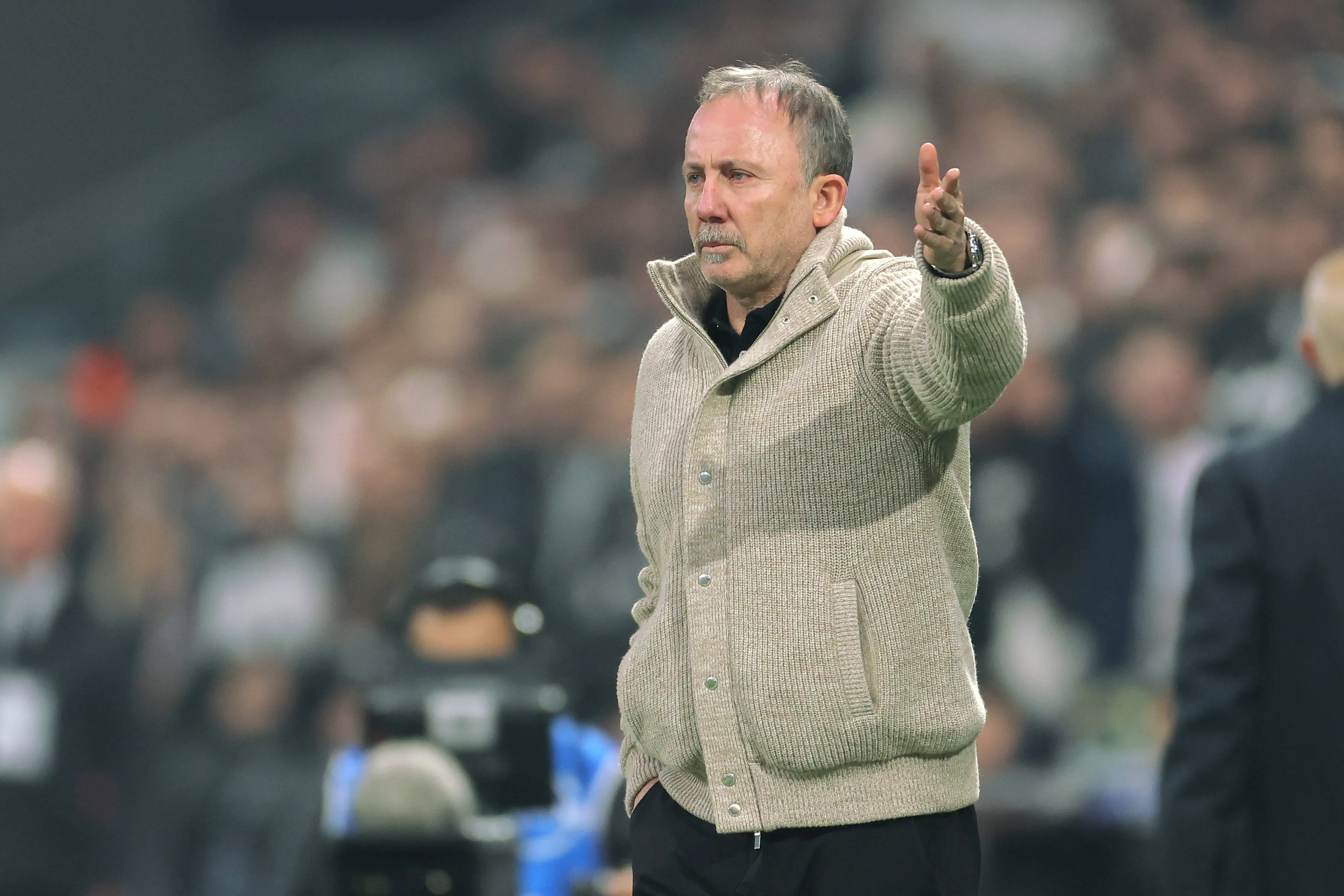 Head coach Sergen Yalcin of Besiktas JK coaches his players during the Trendyol Super Lig match between Besiktas JK and Galatasaray SK