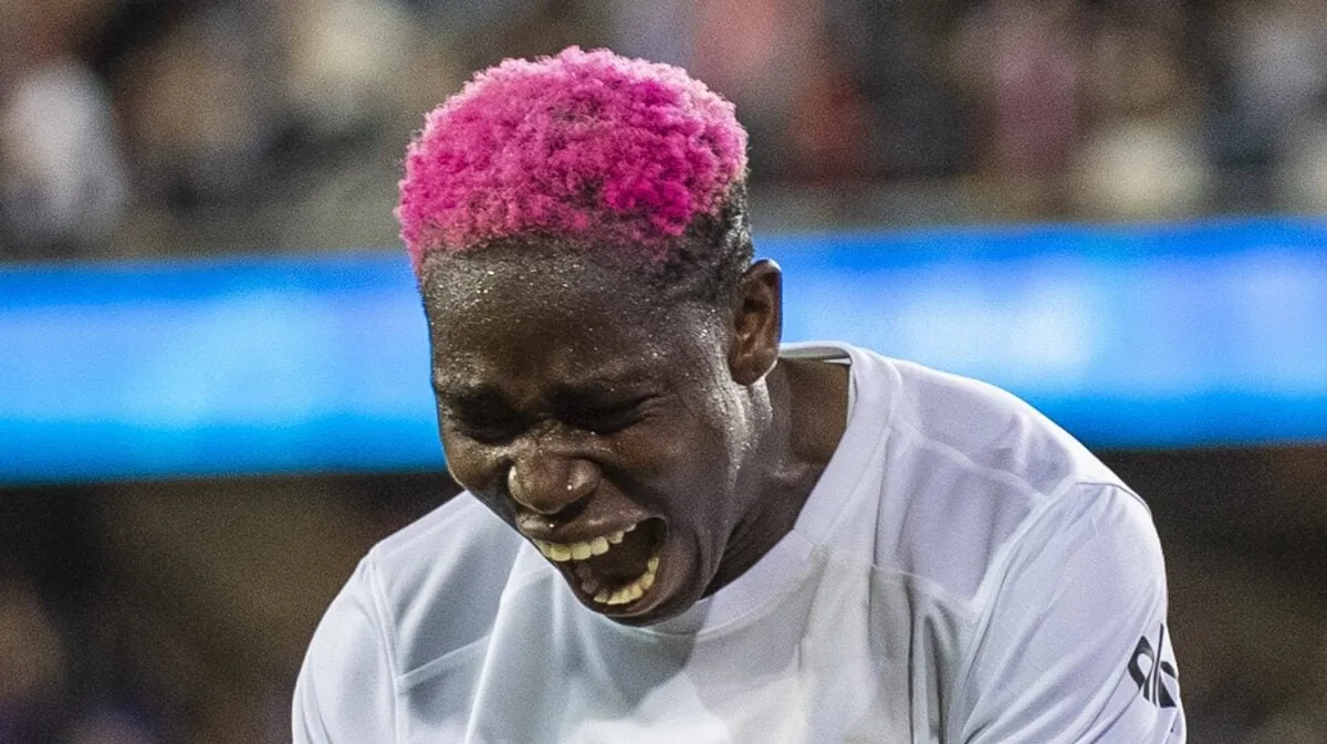 Clutch Oshoala penalty boosts Bay FC playoff hopes