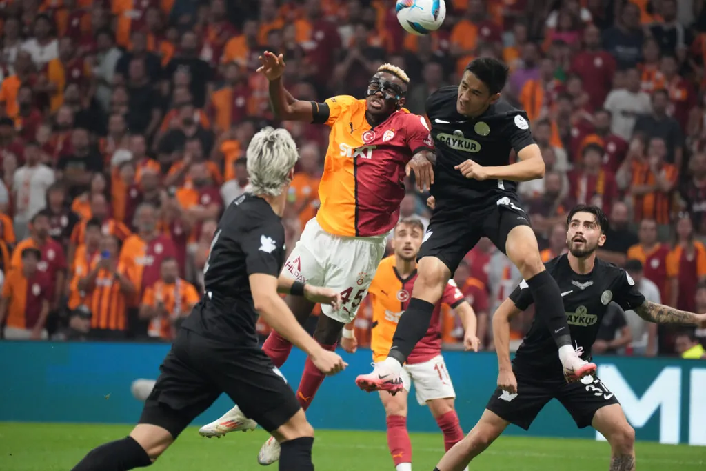 Victor Osimhen- Photo by IMAGO