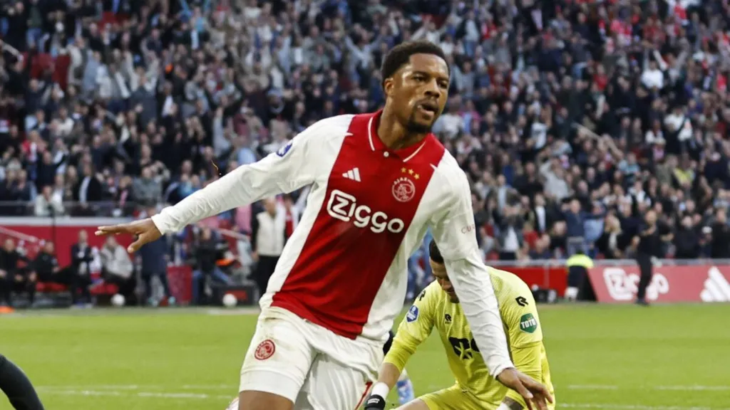 Akpom’s calculated Ajax gamble is paying off