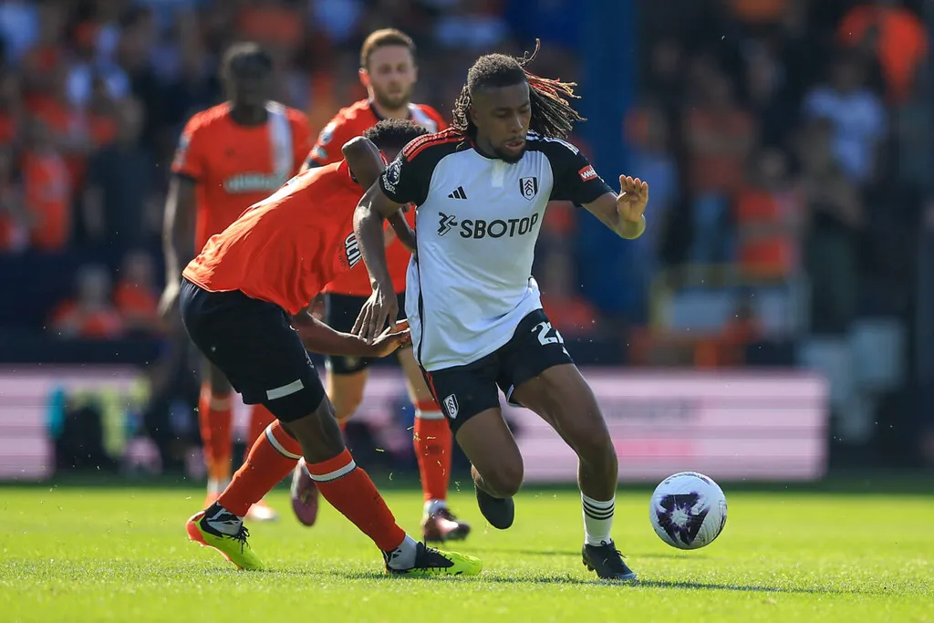 Alex Iwobi delivers Premier League warning with goal, sparkling MOTM showing