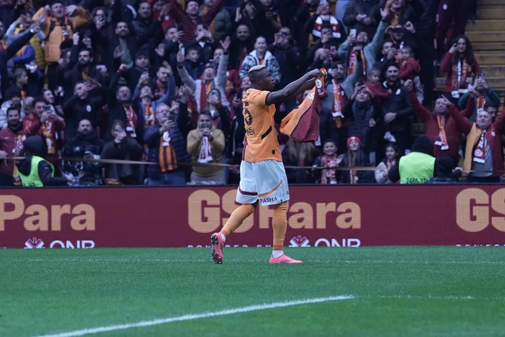 Victory and tribute: Osimhen's double delivers win and heartfelt dedication to Icardi