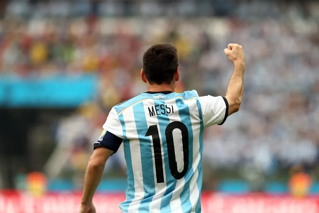 Messi SUper Eagles