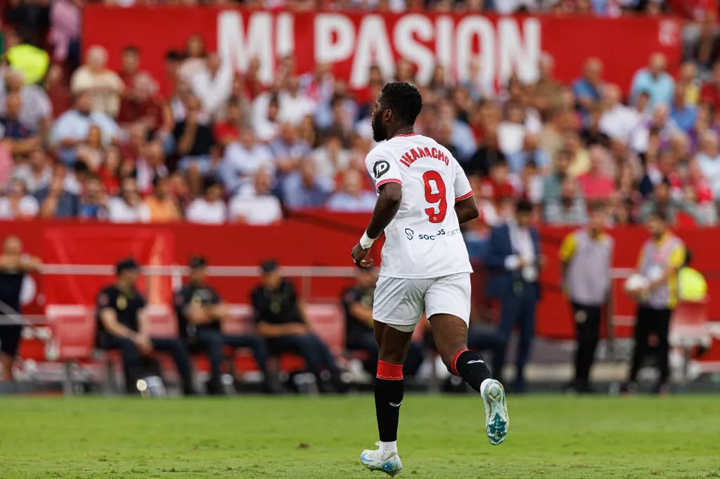 Sevilla explain what frustrated Iheanacho failed to do to avoid benching