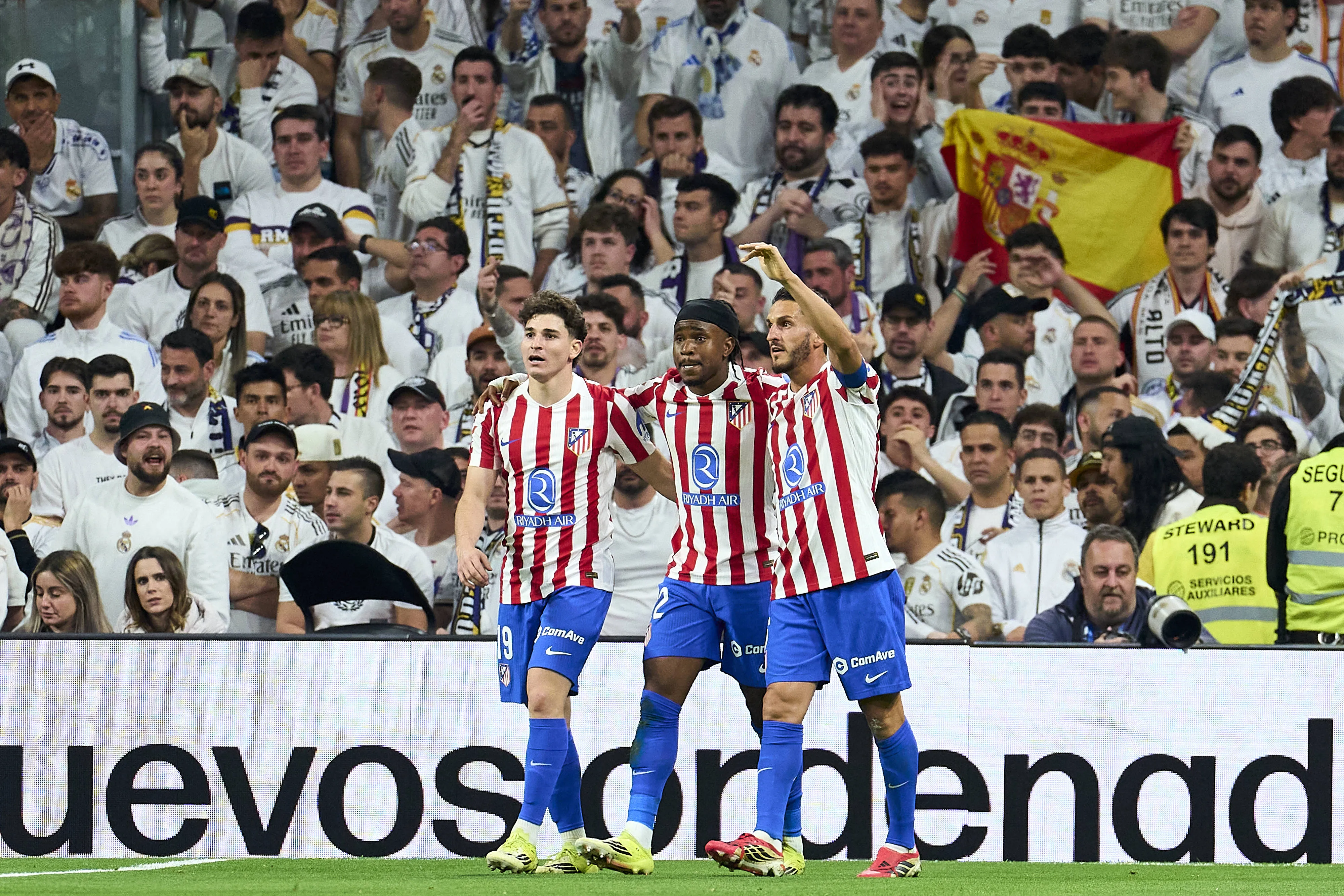 Ademola Lookman of Atletico de Madrid celebrates his goal