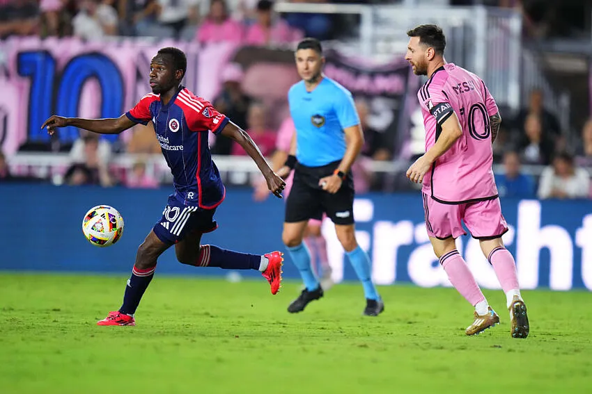 Alhassan Yusuf vs Messi
