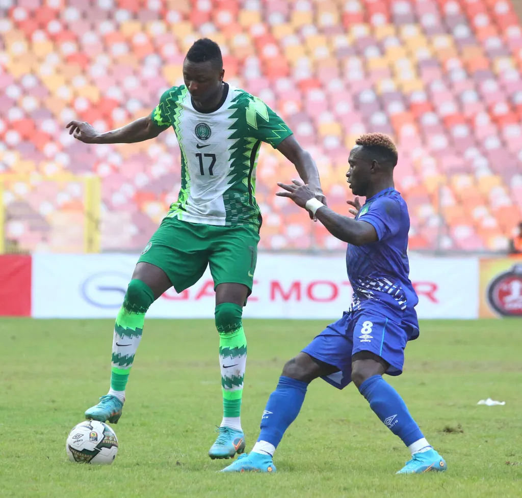 Respite for expensive flop Umar Sadiq as Alaves seek replacement for Atletico returnee Samu Omorodion