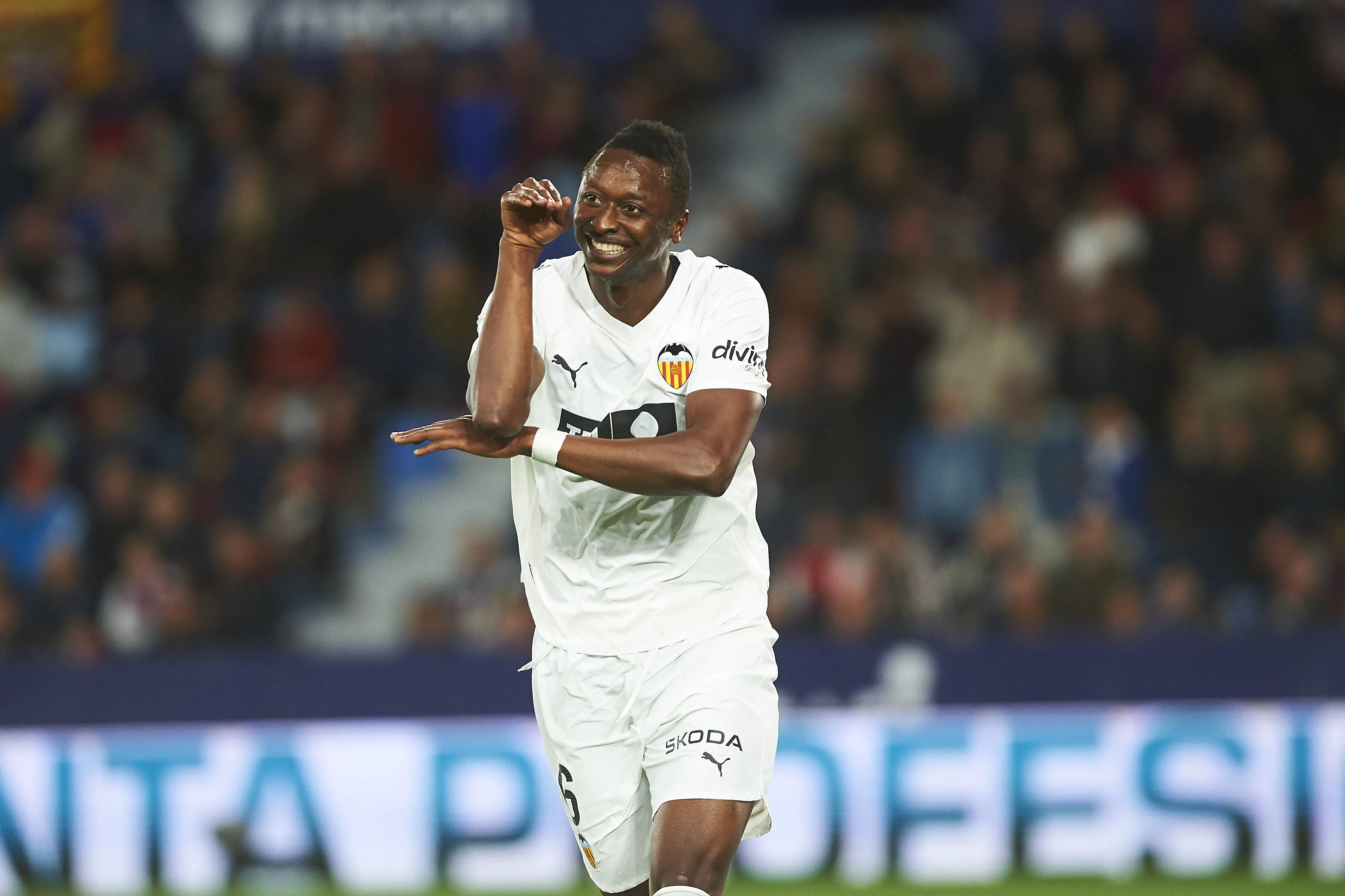 Sadiq Umar spearheads Valencia&rsquo;s relegation fight with a goal against Levante