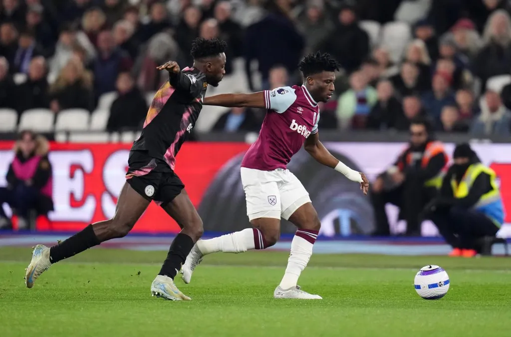 Ndidi's grit not enough as Leicester slide to defeat at West Ham